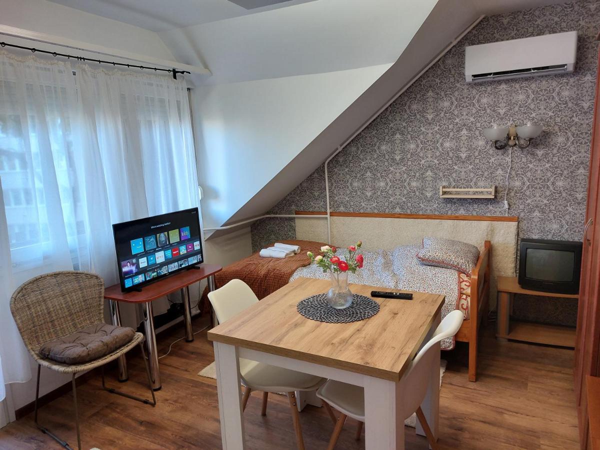 Summer House Apartman ديبريتْسين المظهر الخارجي الصورة