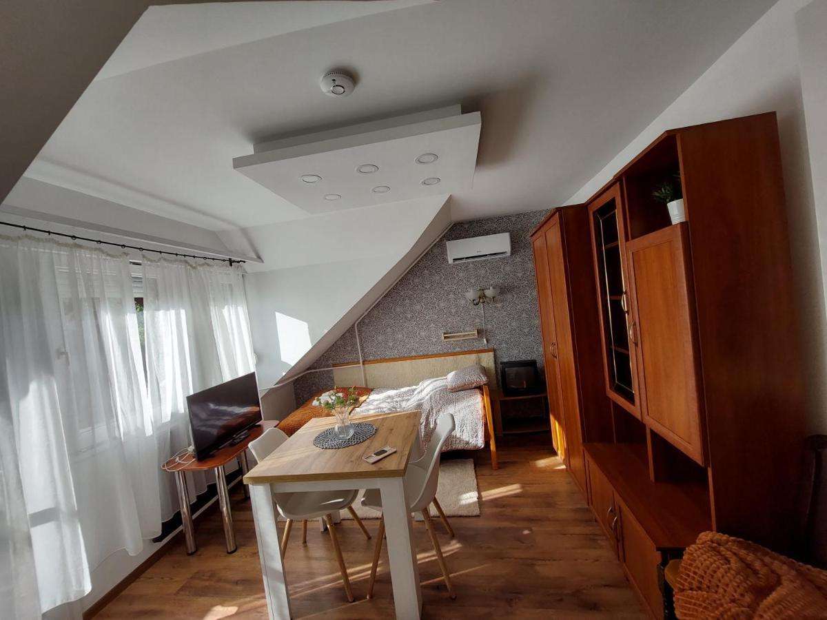 Summer House Apartman ديبريتْسين المظهر الخارجي الصورة